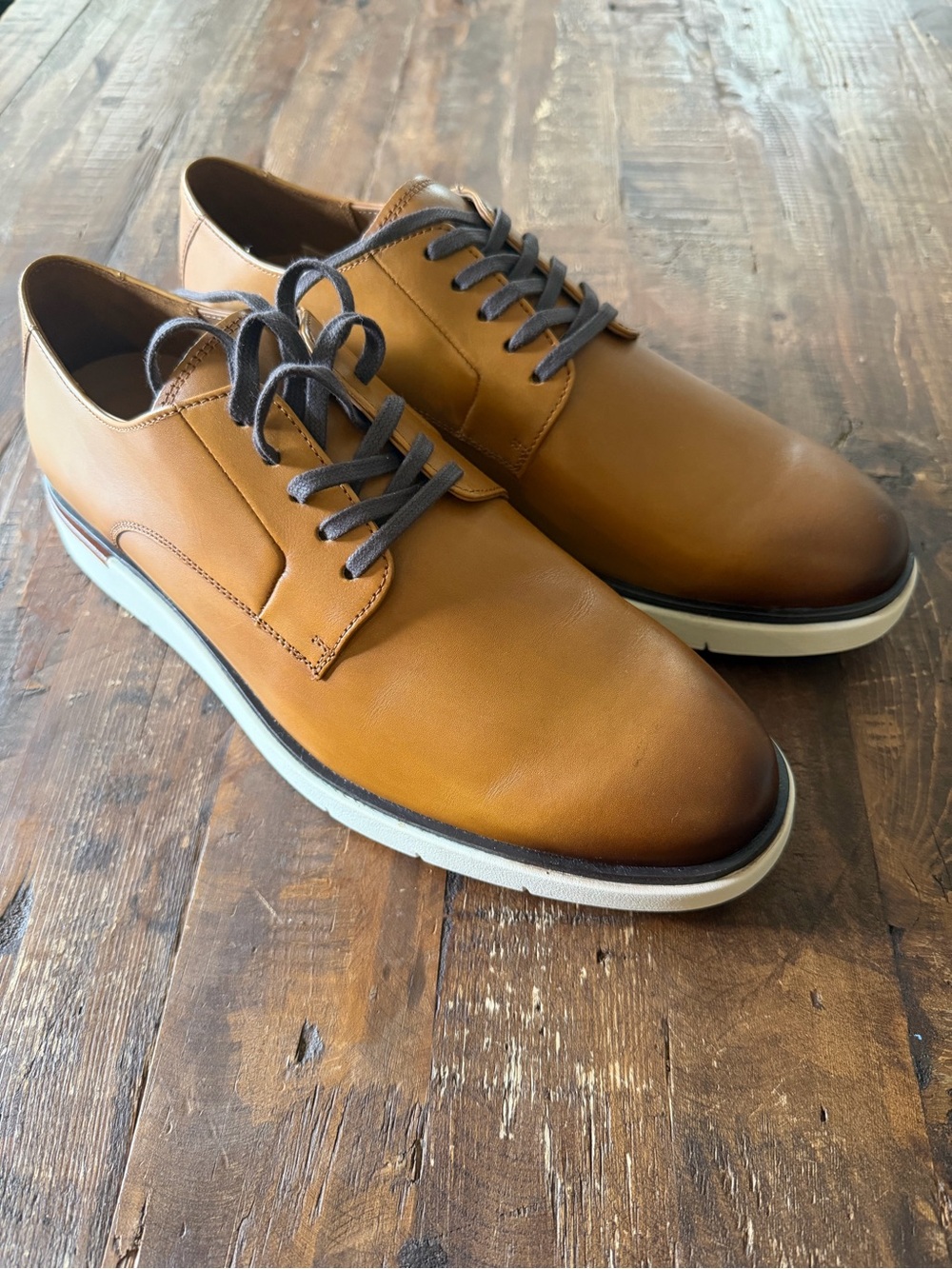 Allen Edmonds Tan/Cognac Leather Derby with Dark Laces